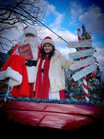 Santa & Mrs Claus in Bed of Red Pickup Truck (1)